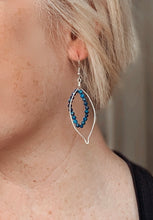 Load image into Gallery viewer, Senga earrings
