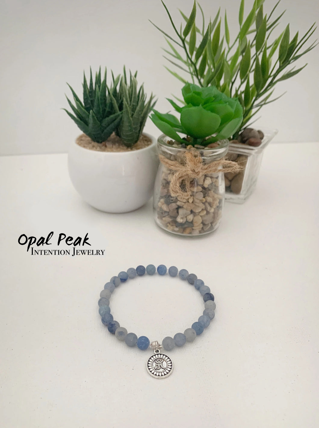 Blue aventurine single strand bracelet